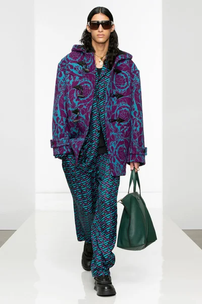 Look 22